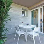 Relais Clodia מלון לאזיסה