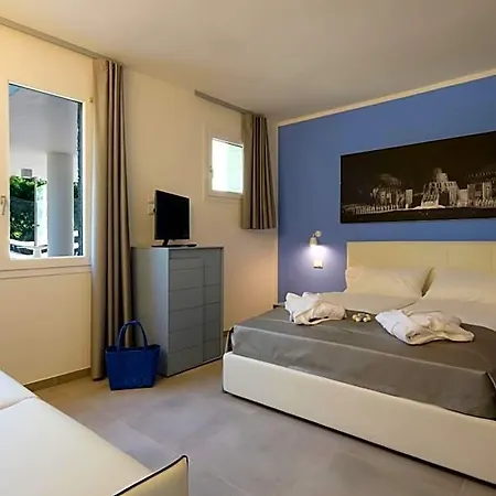 Relais Clodia Hotel *