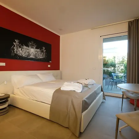 Relais Clodia فندق